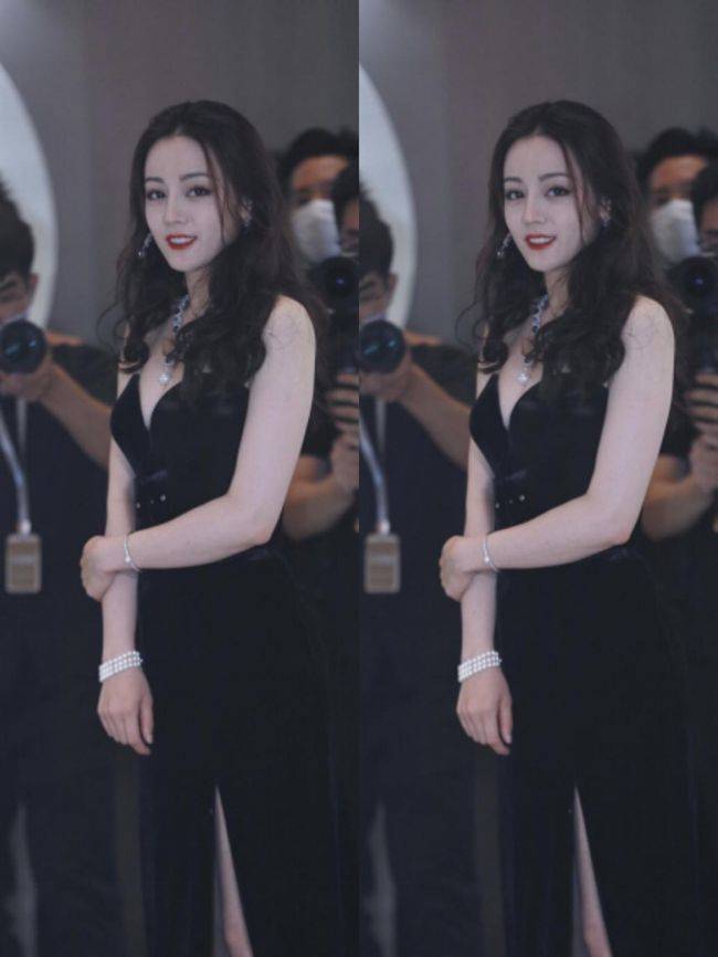 真有|迪丽热巴的颜值扛得住生图，一袭红裙显白有气质，真有“芭比感”