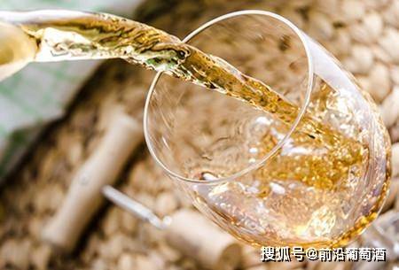 葡萄|您能分辨红、白葡萄酒吗?红葡萄酒与白葡萄酒的区别不只是颜色!