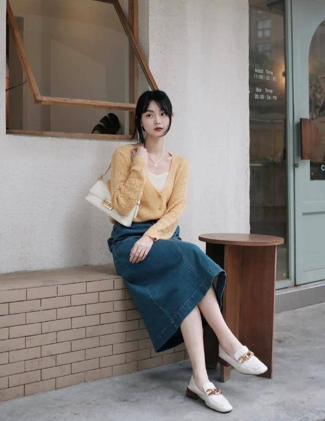 颜色|初秋这样搭配，显得很优雅