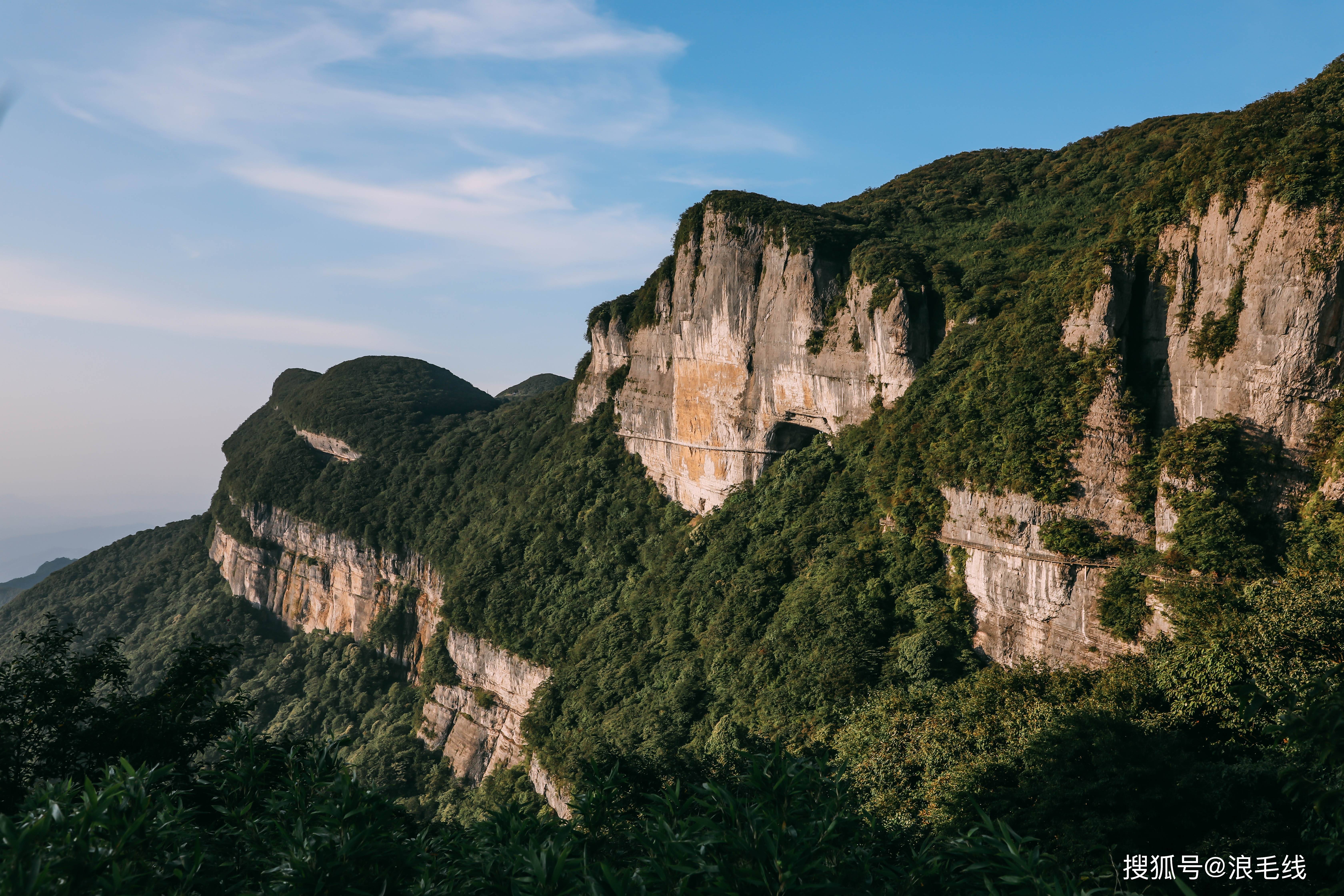 重庆避暑入梦南川游世遗美景金佛山