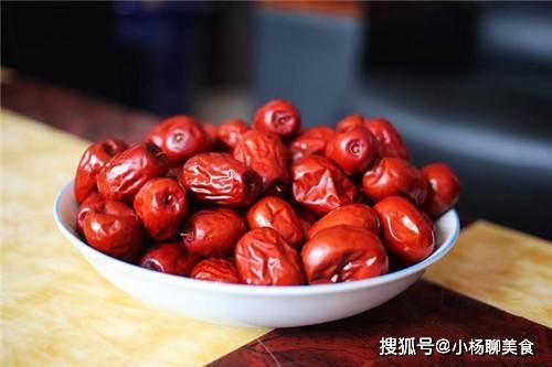 进行|4种好吃又健康的零食，第1个好吃又能充饥，情人节必备