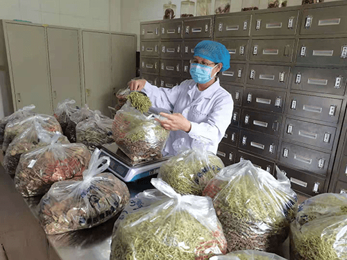 防控|预防“新冠肺炎”，中医药在发力！郑州市骨科医院已发放8000余袋！