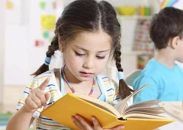 义务|已上完三年幼儿园，7月份满6岁的小男孩，9月1号上小学早不早？