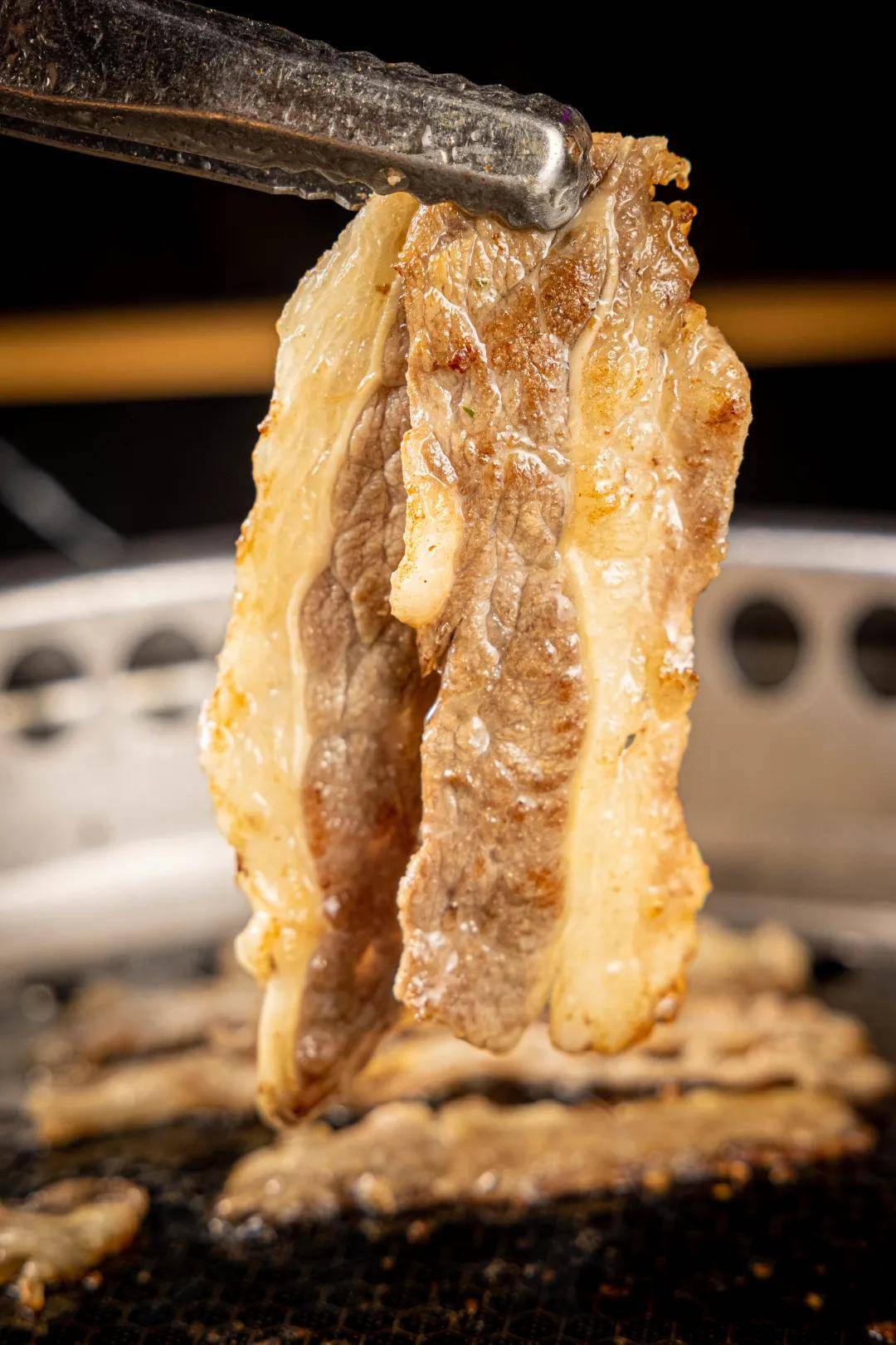 什么|江南西这店，用榴莲烤和牛，老板怎么想的？