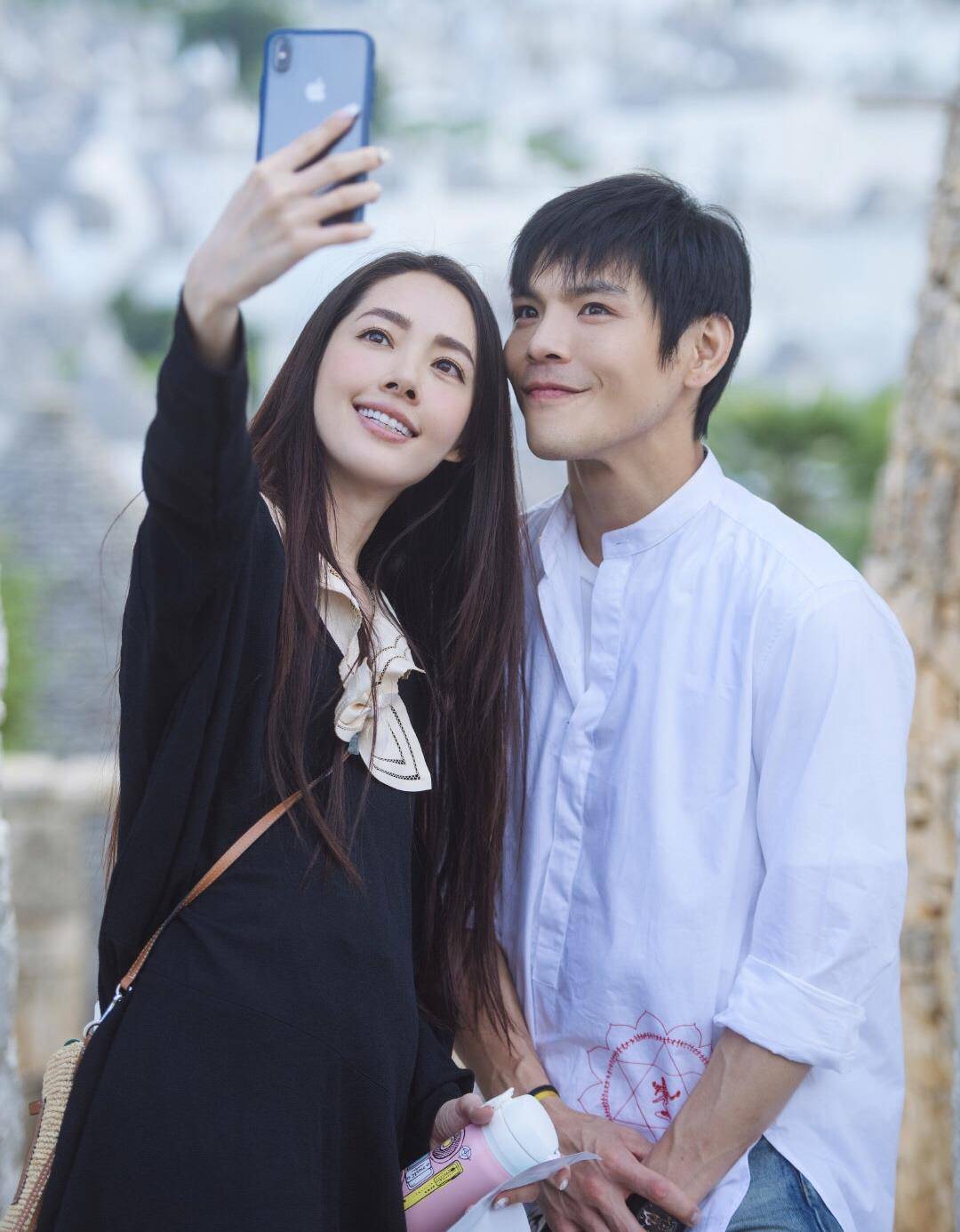 郭碧婷|郭碧婷豪门媳妇养成记,穿衣有心机,在公婆和向佐面前完全两个样