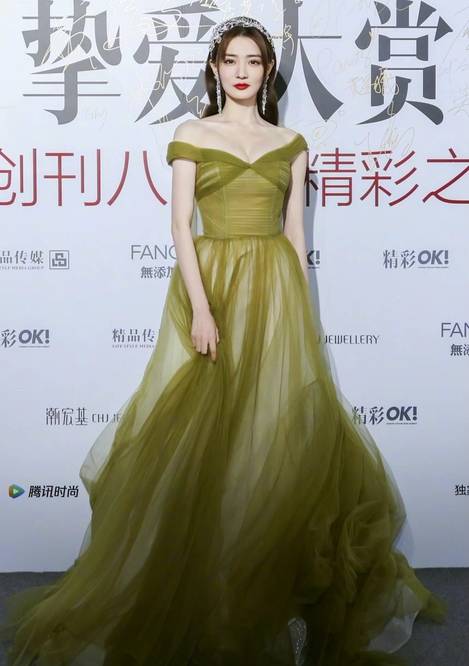 设计|温谷主穿越现代演绎阳光型男，王菊挑战酷炫眼妆，颜值与时尚齐飞！