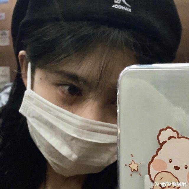 女友|“秋日女友”上线！鞠婧祎近照曝光，可盐可甜少女感十足
