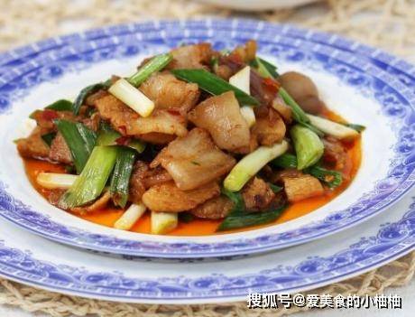 回锅肉用的豆瓣酱是哪一种 8ab2a946bedf4565a78152b9a6f3cbad.jpeg