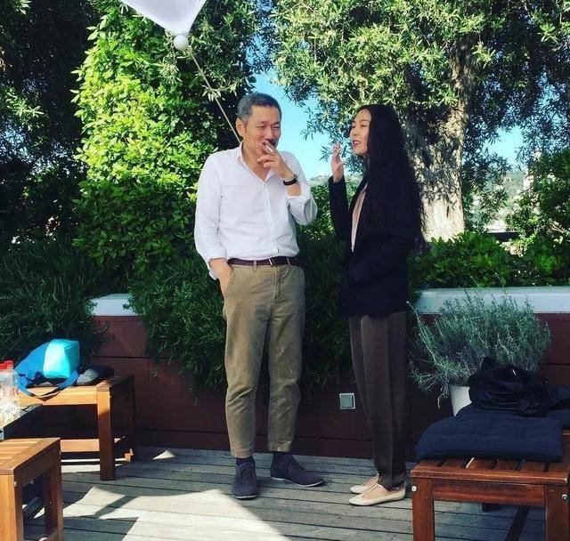 金敏喜|金敏喜剪短发气质大变,穿西装酷到没朋友,果然被称“最强小三”