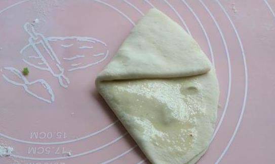 做法|秋天家人就馋此饼，比酱香饼好吃，比披萨饼有层次感，香极了！