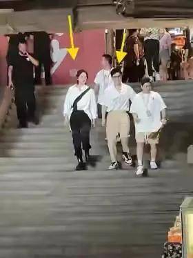 显得|孟晚舟近照曝光!造型优雅戴电子镣铐让人心疼,妹妹上综艺超潇洒