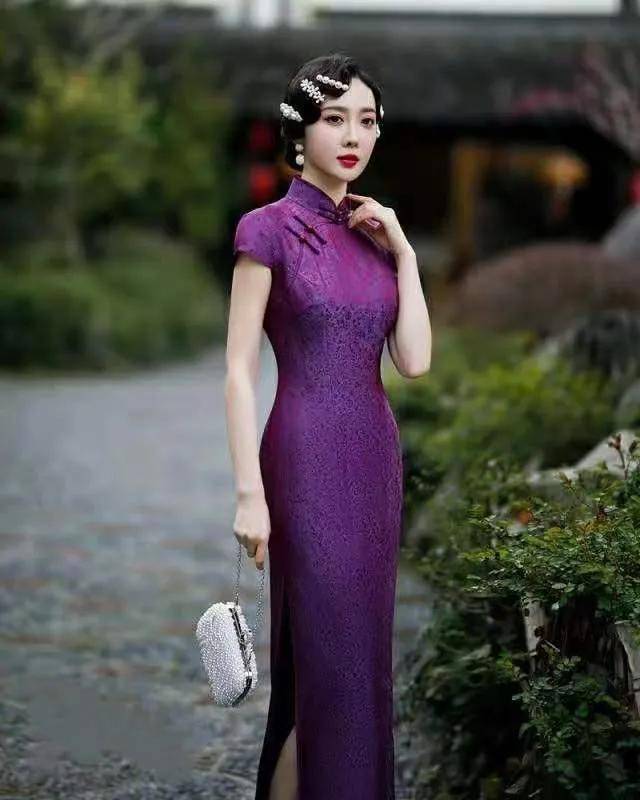 年龄段|每个年龄段的旗袍女子都能散发不同的美，沉淀着一种浓浓的中国美