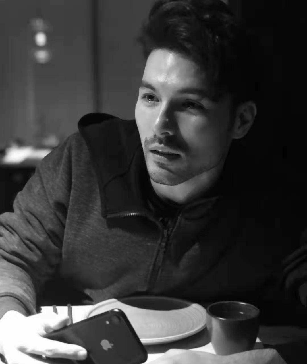 电影|33岁男星痛失二胎！胎儿患肿瘤1颗肾没成形，9个月没存活心如刀绞