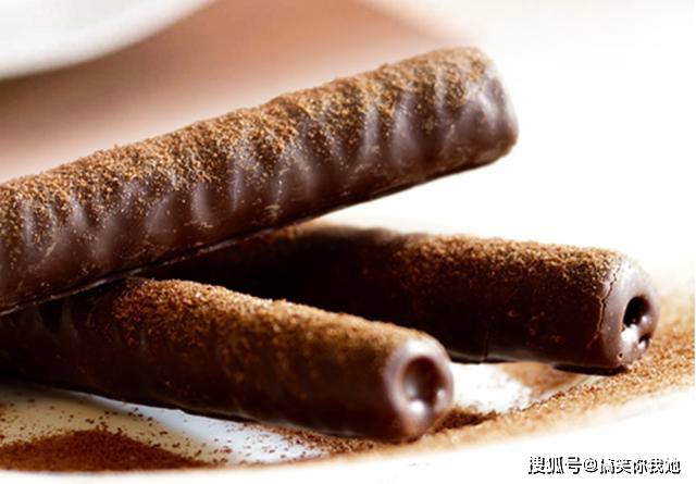 青团|周末到了，李佳琦推荐的5款零食，好吃还平价，猜你也喜欢吃