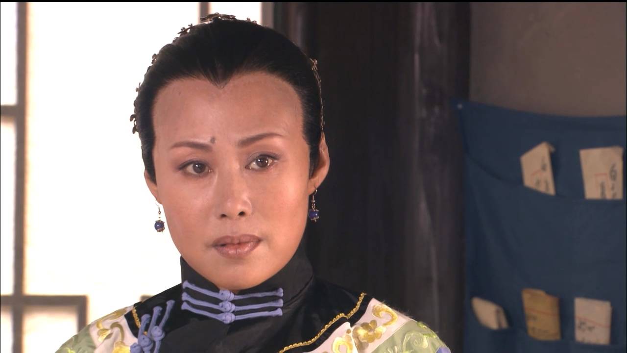 大宅门中为何白老太只吃老三买的点心不碰老大的