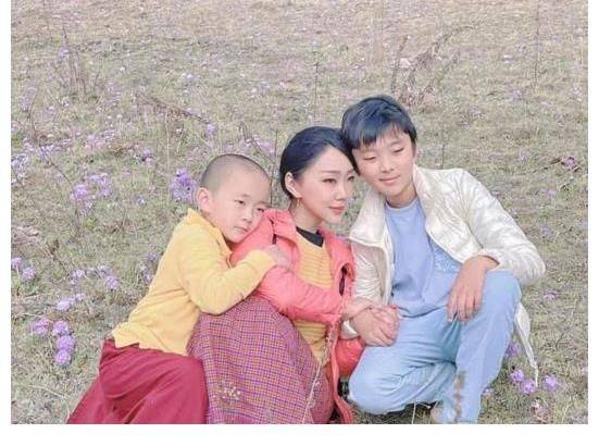 国王|不丹最受宠大王母64岁似少女，女儿嫁平民生俩娃，却被迫离婚