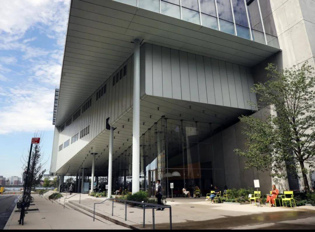 同样在曼哈顿的rubin museum of art被加固了房顶,使其能