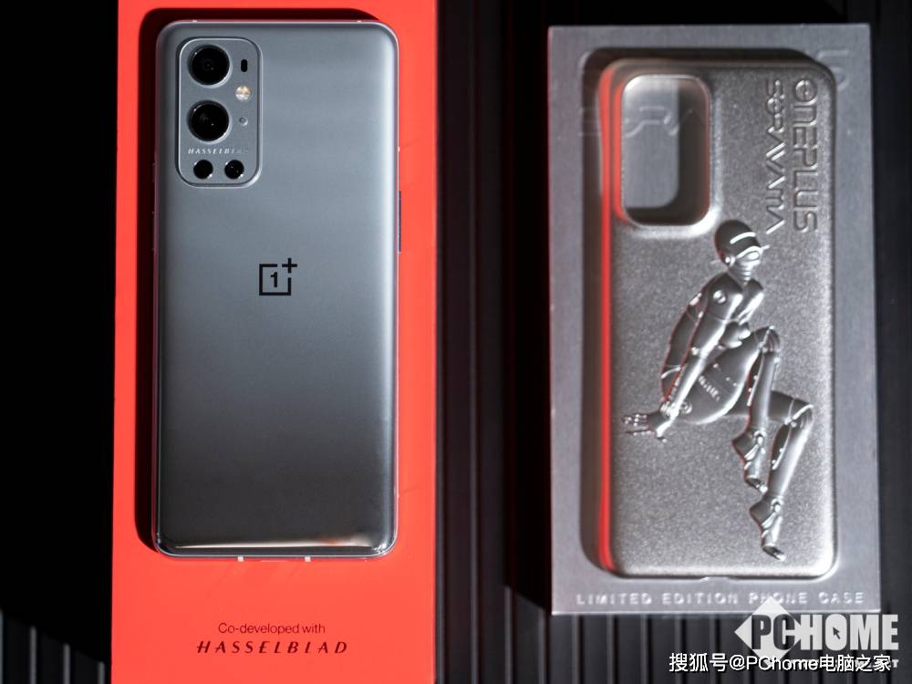 未来|一加9 Pro x 空山基闪银限定套装：未来感拉满