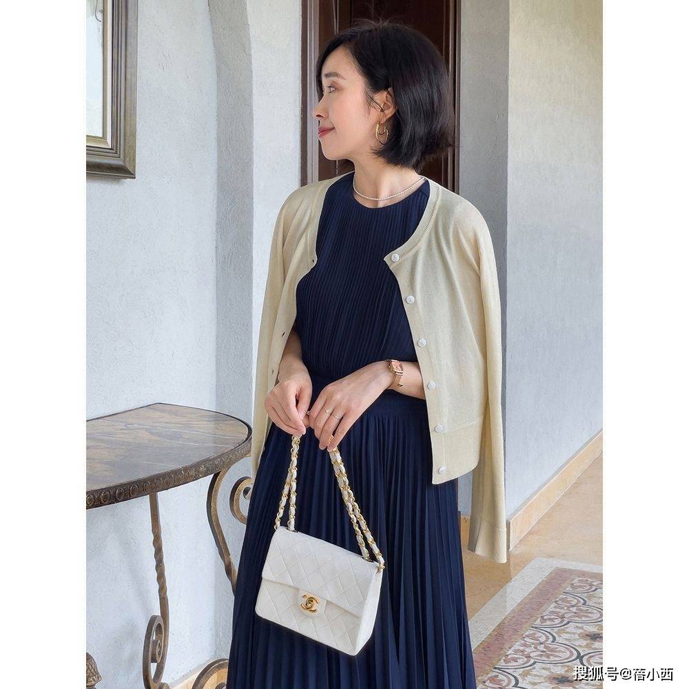 设计|知性又时髦!初秋穿搭需要的西装、风衣、开衫,我都帮你挑好了