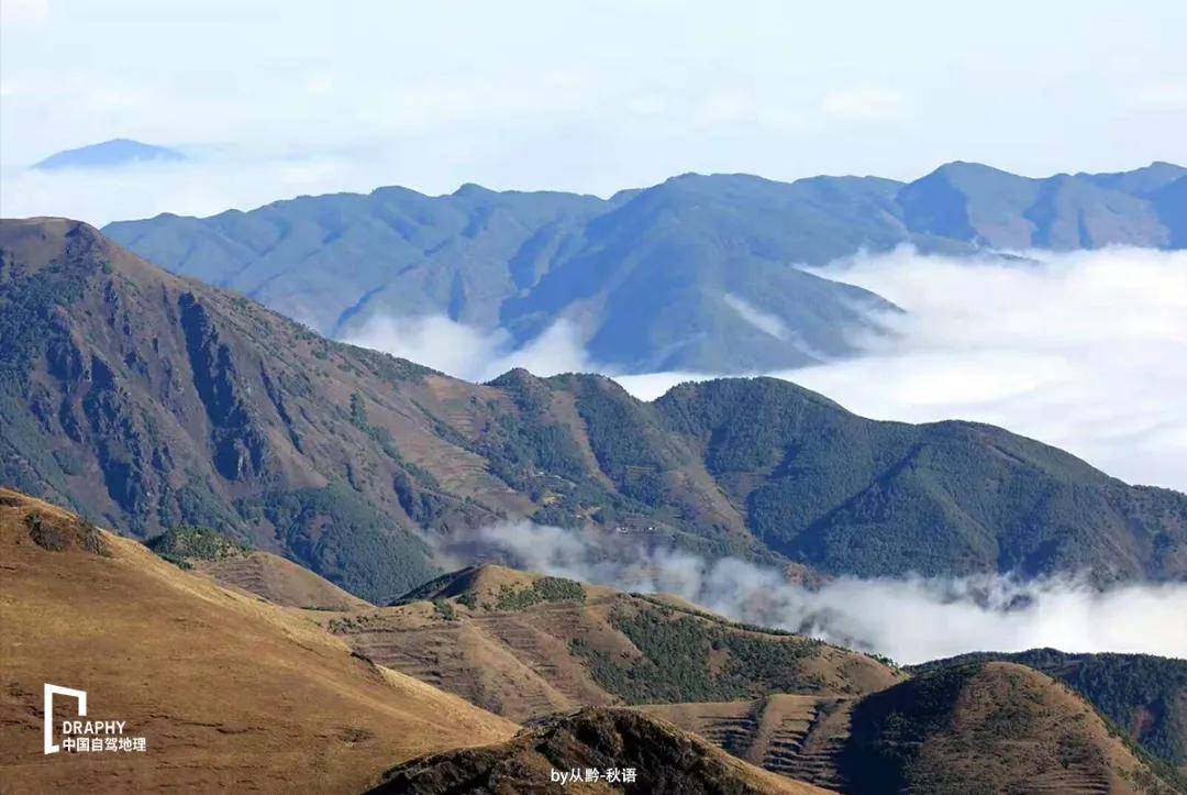 经验教程|云贵地区最“凉”的自驾休闲线？人少景美，不限车型...这篇攻略带你一探缘由