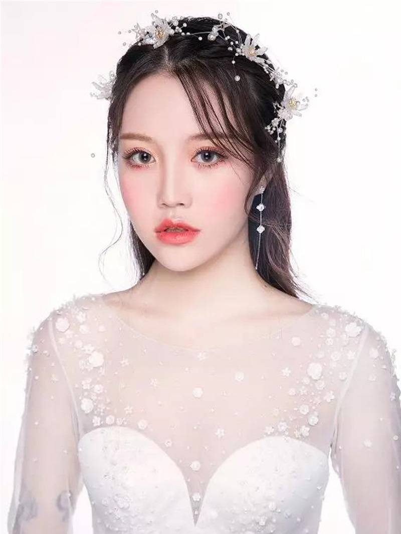 发型|媄研社化妆｜你和明星的差距只是一款精致的妆容！