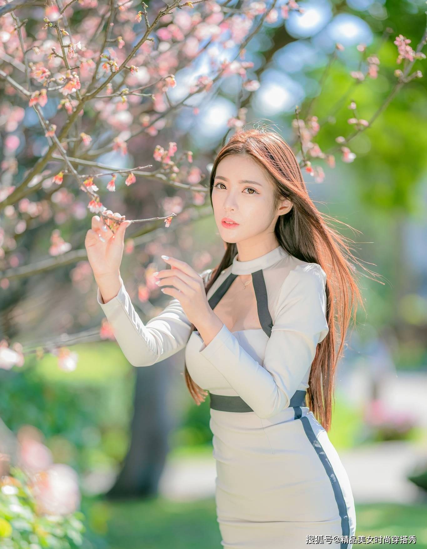 名媛|高端大气而不失优雅的连衣裙，既有名媛气质，又有妩媚女人味