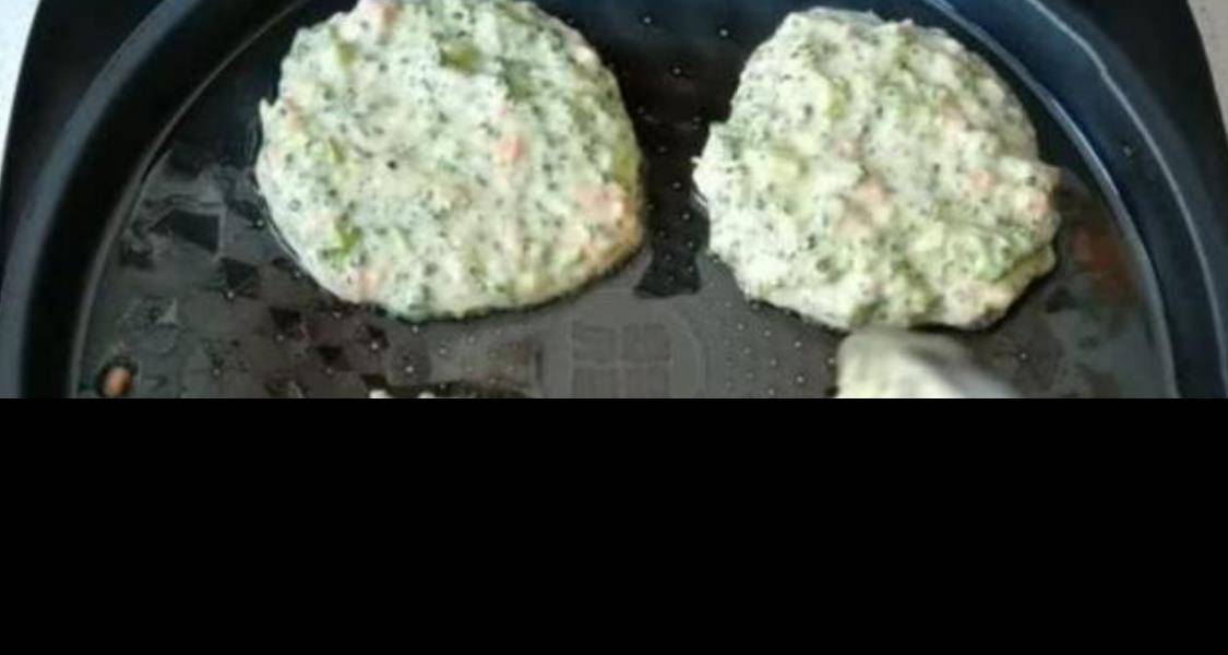 加入适量|西兰花加鸡蛋,10分钟就做出好吃好看的营养早餐,孩子连吃3块