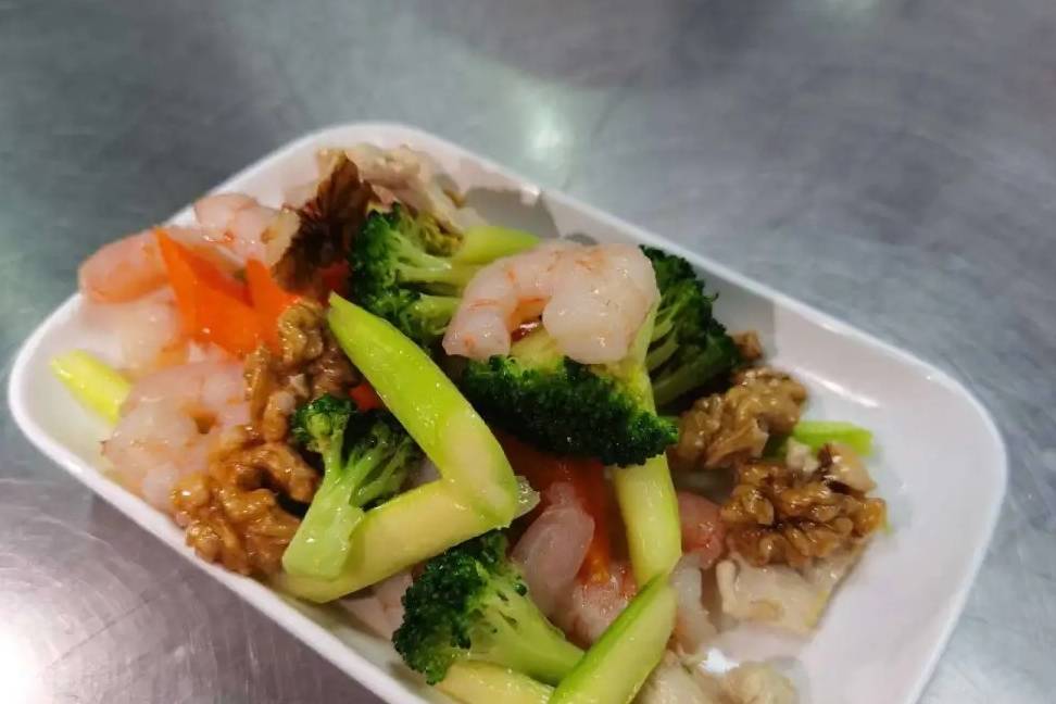食谱|夏训期间运动员都吃些啥？简单几步！教你自制健身食谱