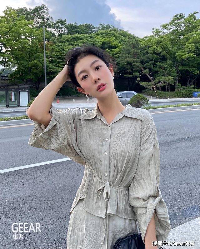 因为|为何不论涂多厚的遮瑕膏还是遮不了黑眼圈？因为你漏了这步！