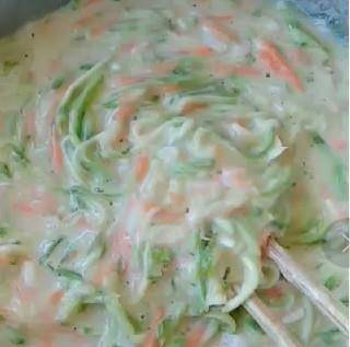 苏打饼干|西葫芦早餐鸡蛋饼好吃营养，推荐给大家
