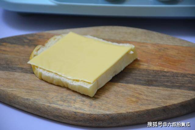 美食|十分钟快手营养早餐牛油果三明治，解决孩子上学大人上班赶时间