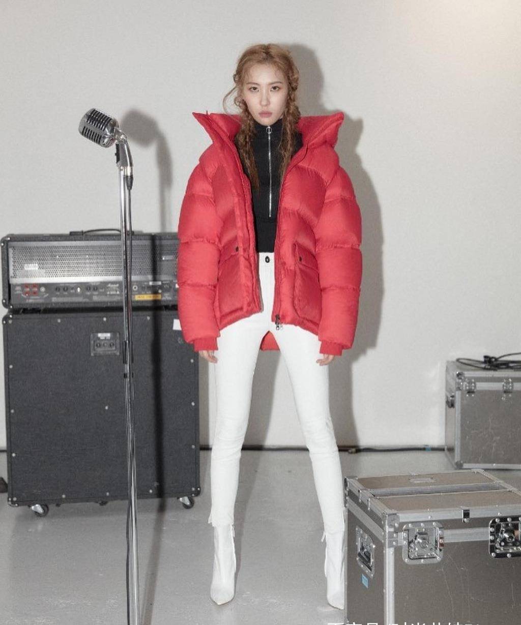 身材|论私服还是李宣美会穿，时尚塔尖的她穿什么都一个味，性感又美艳