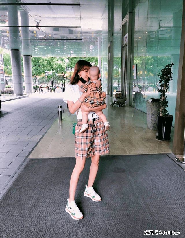 王京花喜欢孙怡吗 8d7eec07fb43494e8a12f133fbe1d399.png