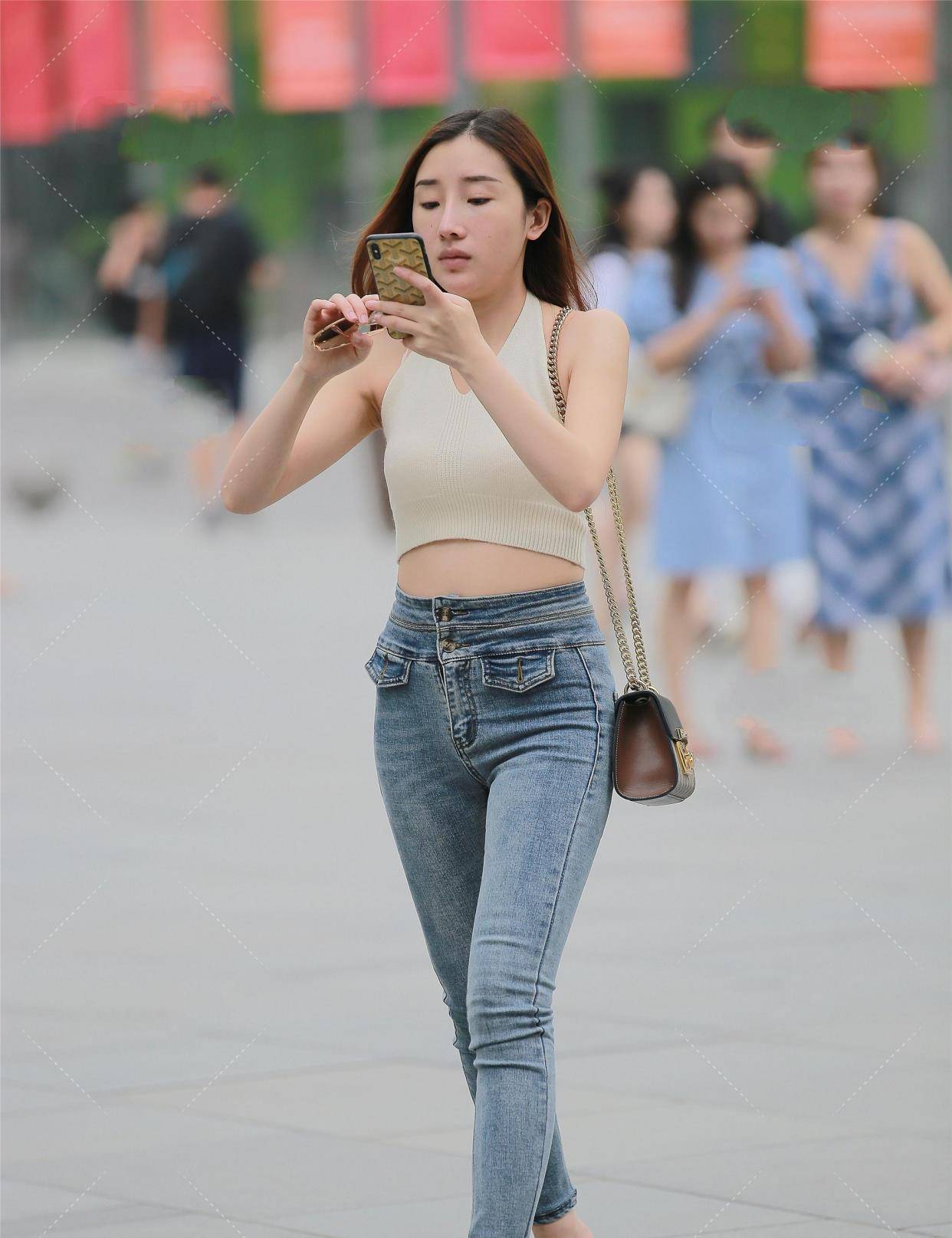 颜色|黑色高级感打底裤，是女性运动时不可缺少的物品，十分美丽