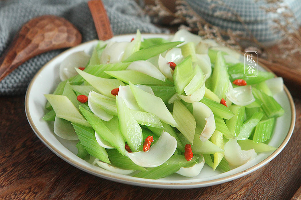 明日處暑，5種「白色食物」記得吃，滋陰潤燥，安穩度過秋燥天 熱愛美食 第2张