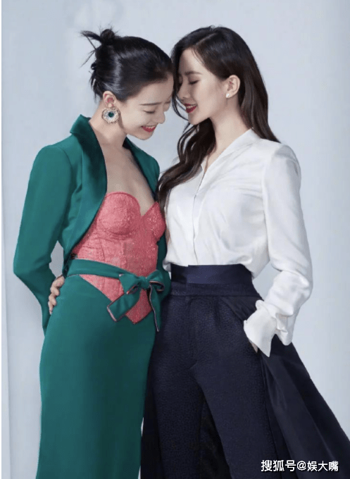 张天|女星礼服撞衫大比拼：张天爱身材太魔鬼，倪妮是大家的“克星”！