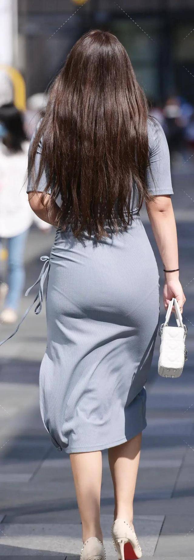 高个|别具一格的连衣裙穿着时尚舒适,展现迷人体态,潮流无限