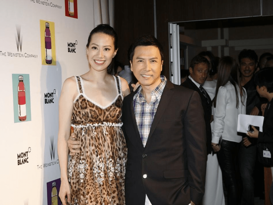 形象|汪诗诗对自己身材太自信,小码的裙子也要硬塞进去,肉都溢出来了