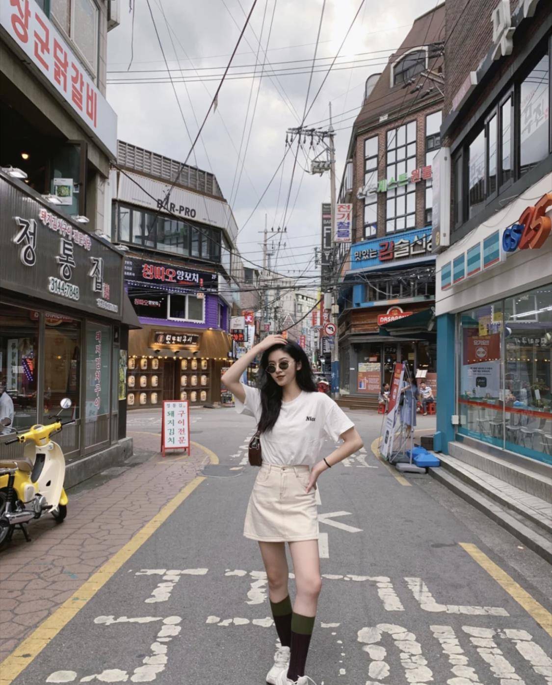 档次|45岁女人以后，建议少穿这3种颜色，邋遢掉档次不说还显老