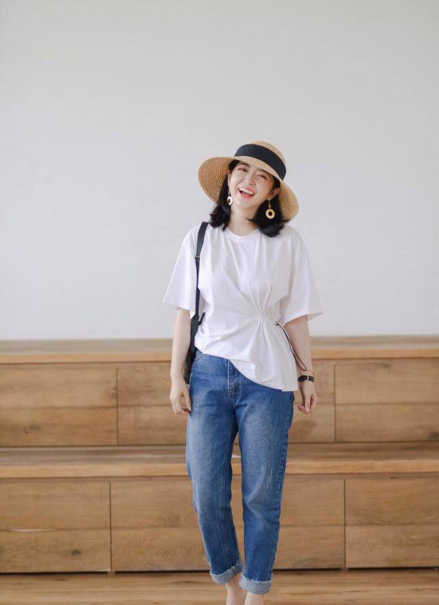 博主穿搭女秋冬裤子卡其色 b909bbeb2be94c24a7606b862d57090c.jpeg