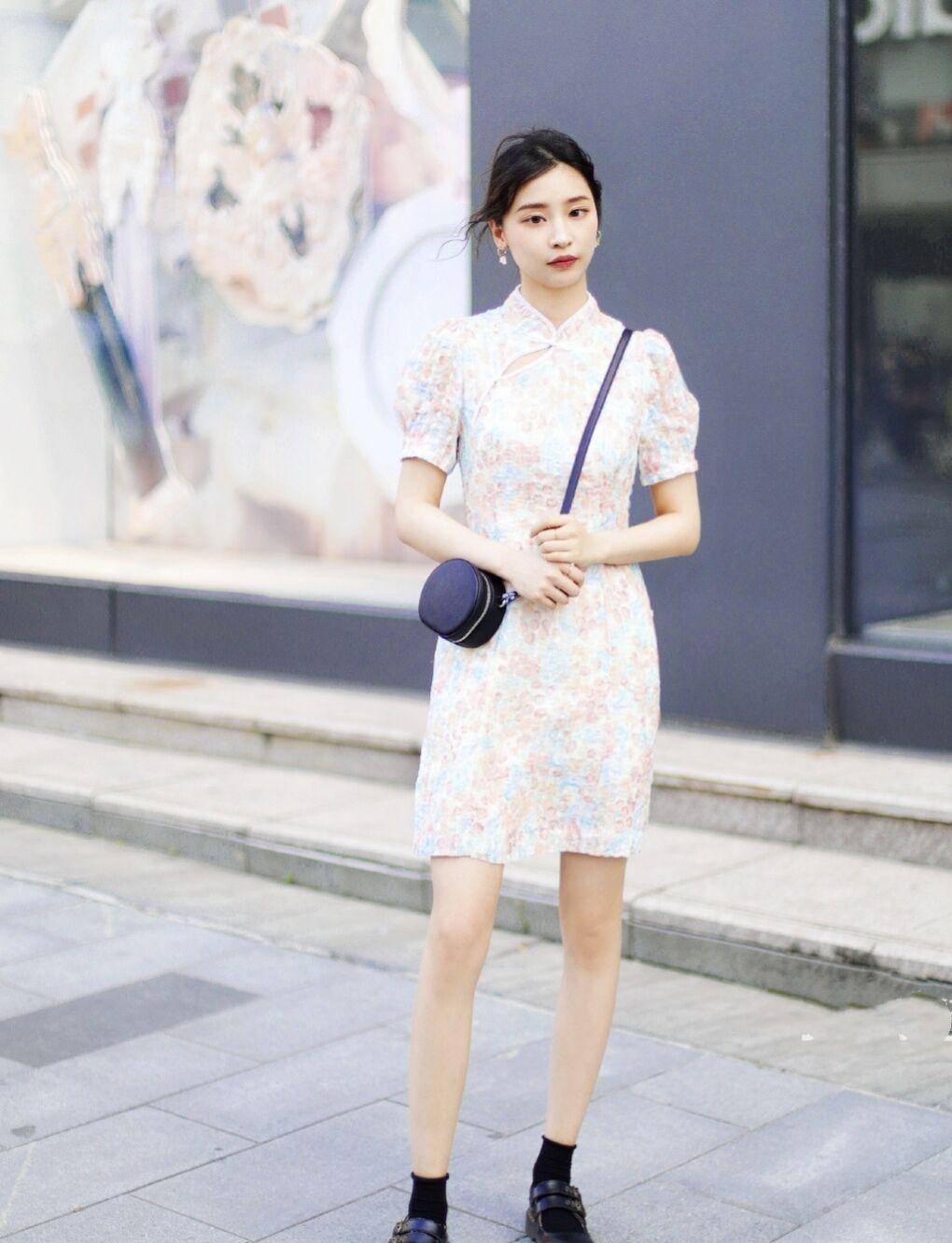 设计|碎花裙那么美，为什么你穿总是显老气？