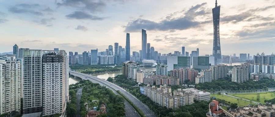 我是羊叔,拥有多年广州房产研究和投资经验,长期持续关注广州地区的