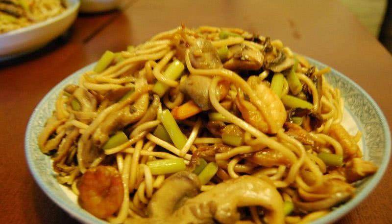 如何做手工面条详细 108783558315466988a8e9aaf549025b.jpeg