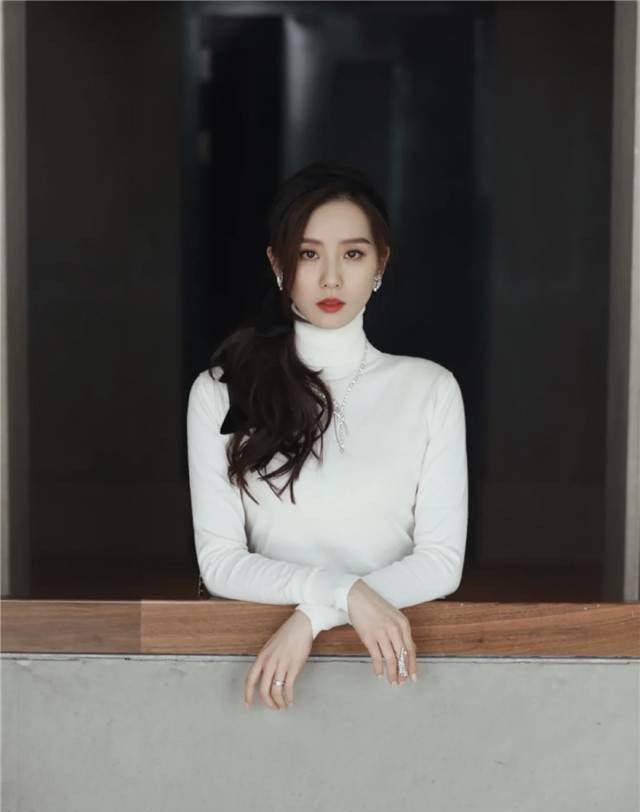 头发|长相一般的女生，5个小技巧帮你提升气质，营造焦点