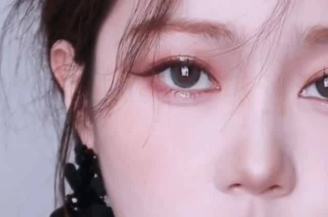 眼睛|好看又心机的眼影画法，姐妹们快盘它！