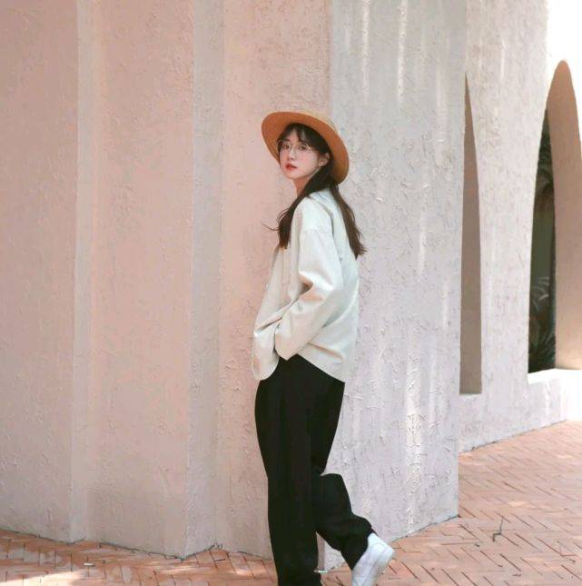 服装|西装穿搭虽然很简约,但风格要自己掌控,穿出更多可能