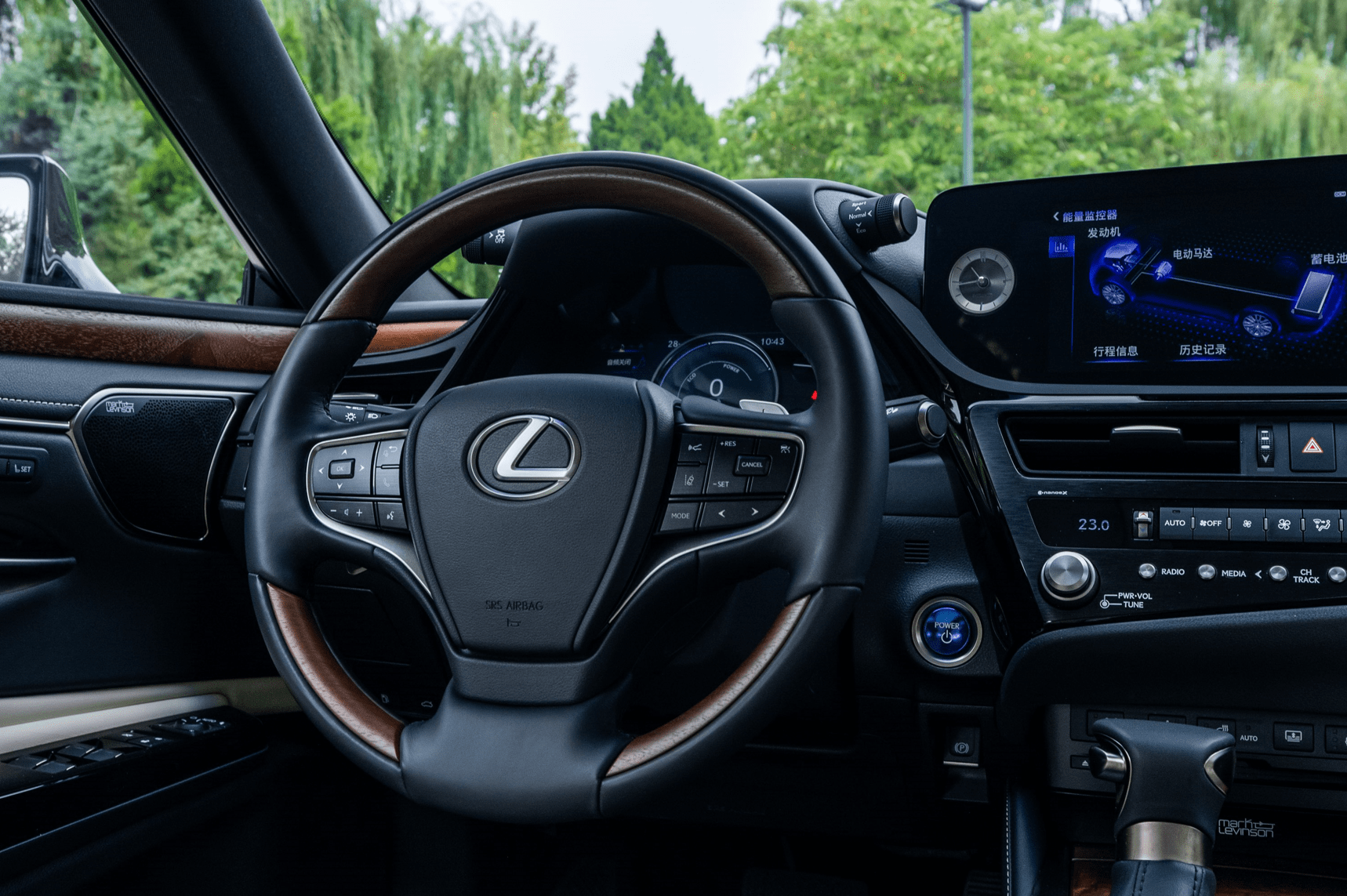 要面子选e级,要性价比选a6l,真正懂车的都选雷克萨斯es