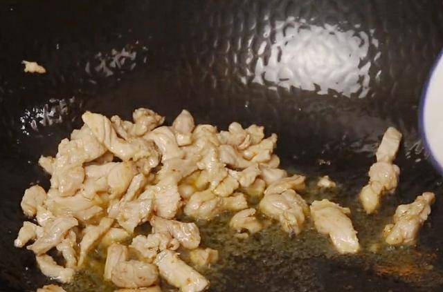 才对|炒包菜,很多人第一步就做错了,难怪不好吃,大厨:这样做才对