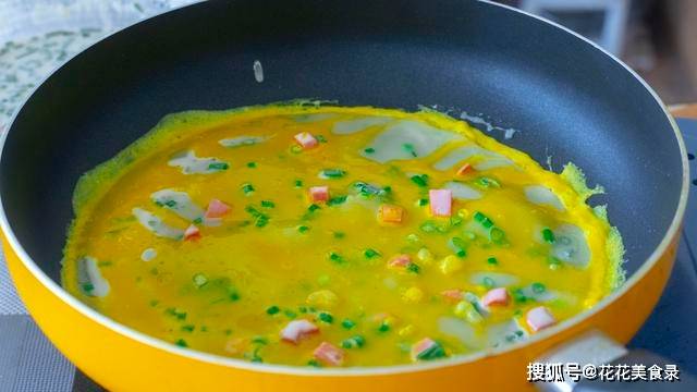 葱花|这个早餐饼，我家一周吃6次，全程手不沾面不擀面，比馅饼儿还香