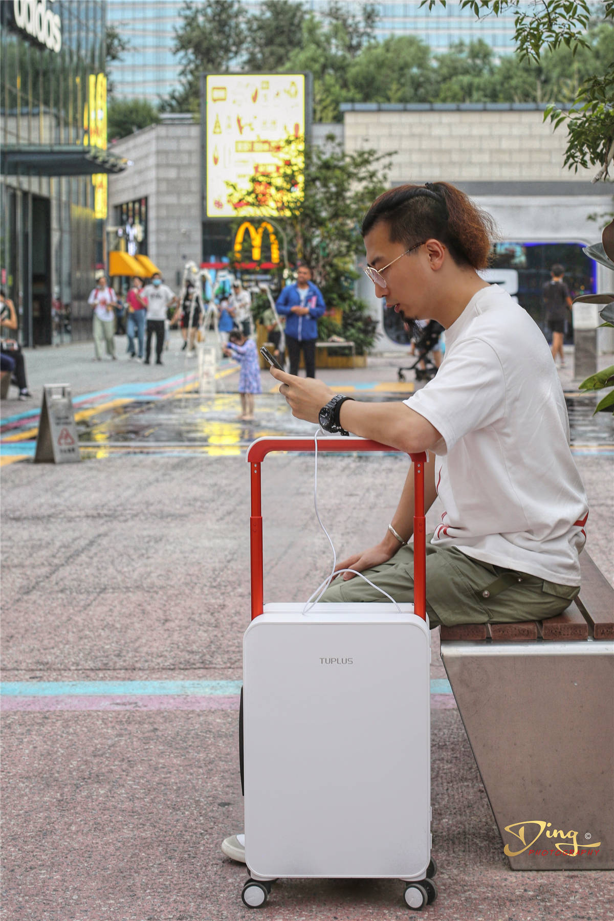 文化|装满希望的旅行箱，精致、好看、有质感，华熙LIVE是年轻人生活圈